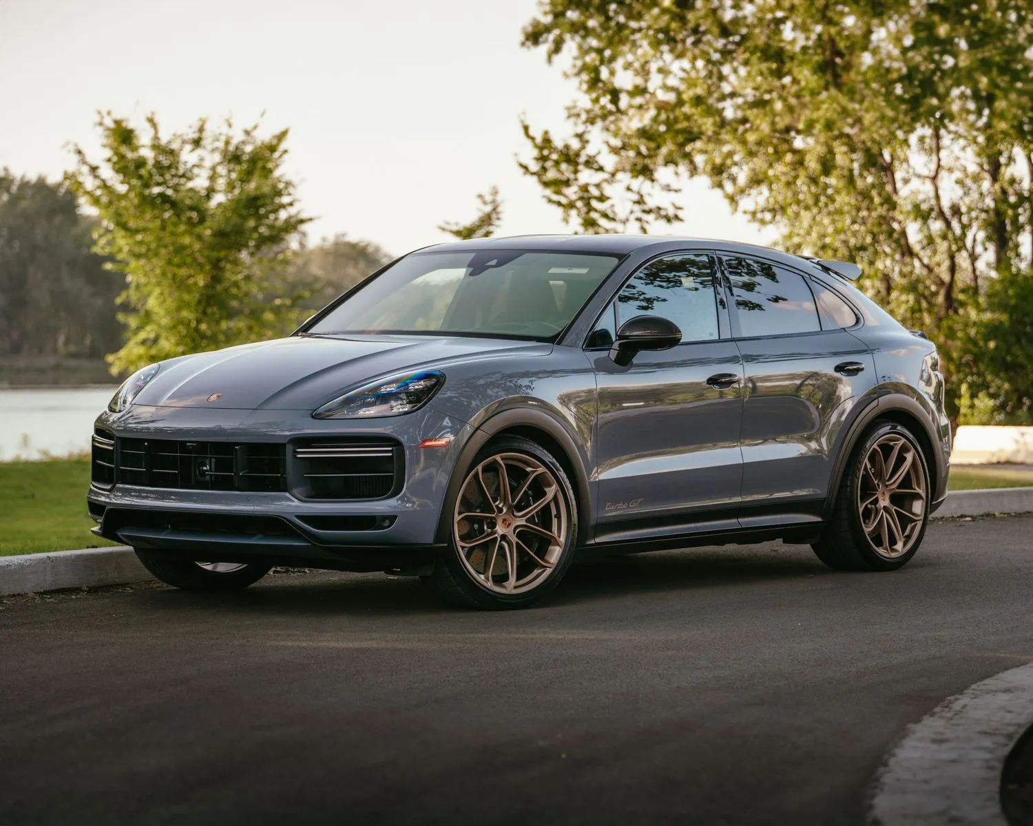 Porsche Cayenne photographiée pour un concessionnaire