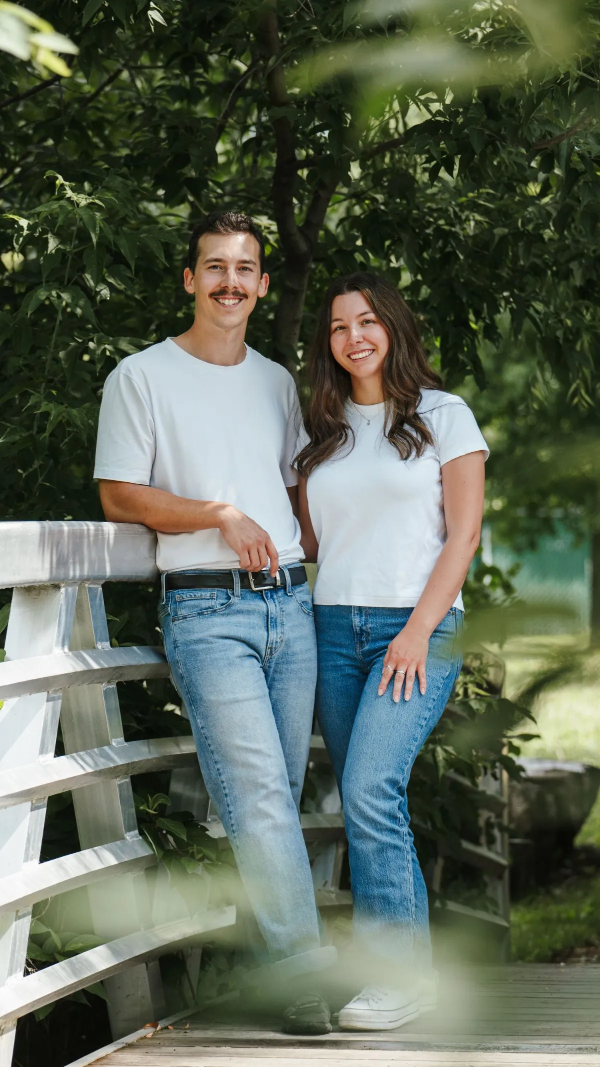 Séance photo de couple en extérieur